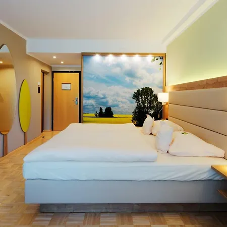 Bio-seehotel 4* Zeulenroda-Triebes
